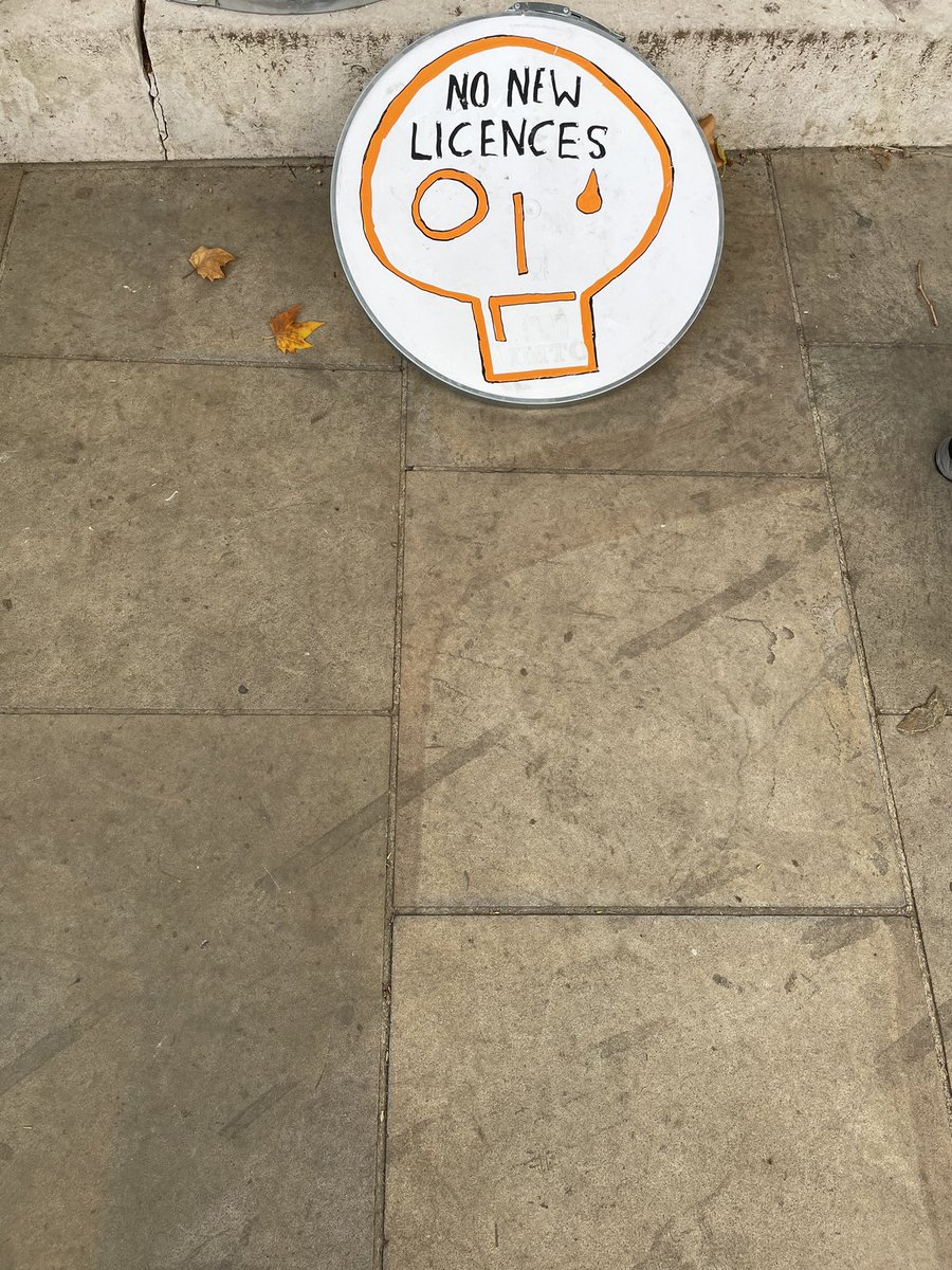 Clare Armstrong tweet media