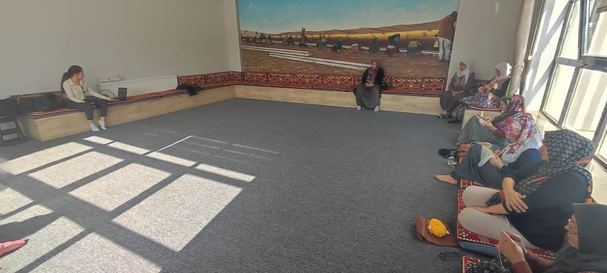 Kadın Kültür Evimizde bugün “Kalp Hastalıkları, Yaşlılık ve Yaşlılık Hastalıkları” konusunda bilgilendirme yapıldı.  <a href="/kubrayigitbasi/">Doç. Dr. Kübra Güran Yiğitbaşı</a> <a href="/AfyonValiligi/">T.C. Afyonkarahisar Valiliği</a>