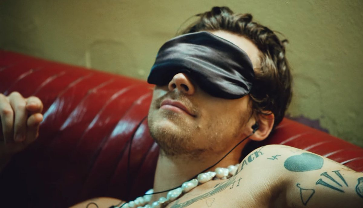 hsdaily's tweet photo. Harry in the 'Music For a Sushi Restaurant' Music Video. Out Now. https://t.co/LoLVKdOyq0
