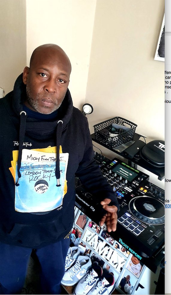 Mr @djjjfrost Repping Ten Inch Press Cross Neck Hoody. Looking slick 🎧