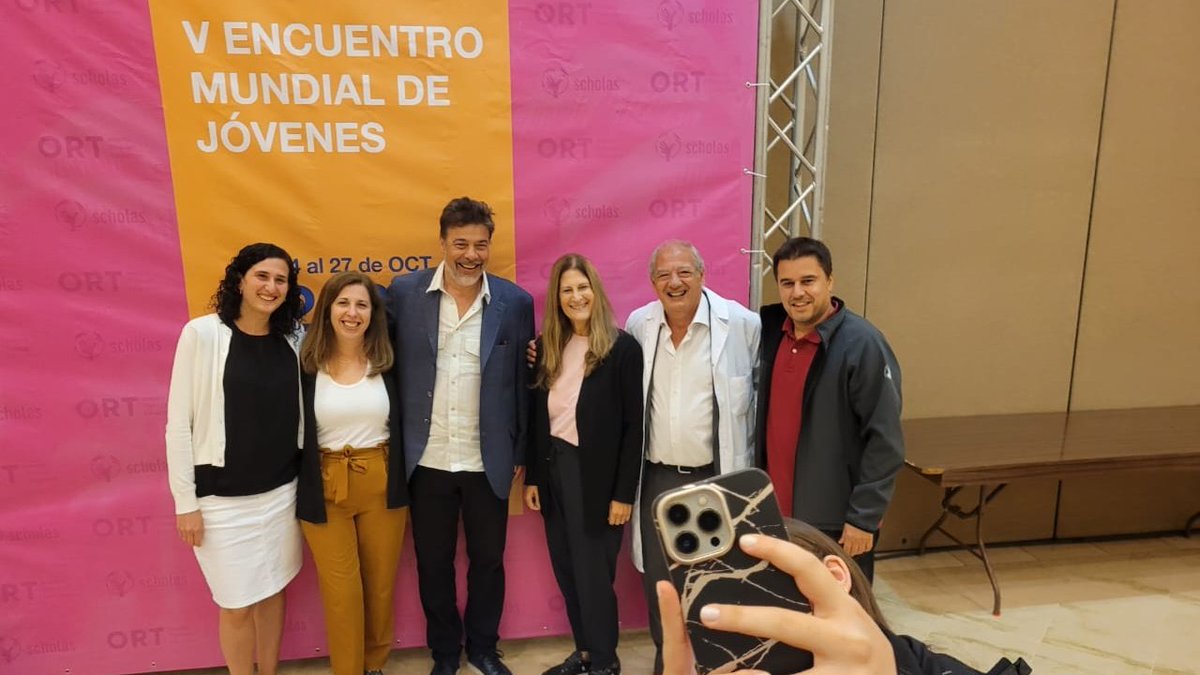 Mientas tanto en Panamá está próximo a realizarse el cierre del V Encuentro Mundial de Jóvenes, organizado por <a href="/WorldORT/">World ORT</a> y @InfoScholas. Se vivieron unas jornadas muy intensas de encuentros y trabajo en equipo.