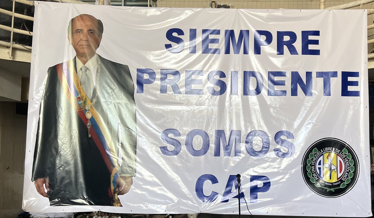 ADOrg_Laraof's tweet photo. #27Oct | Desde nuestra casa “La Pochocha” conmemorando el centenario del natalicio del siempre líder Carlos Andrés Pérez. ¡Siempre Presidente! Hombre humilde y de pueblo. #SomosCAP https://t.co/VfVObo8t6s