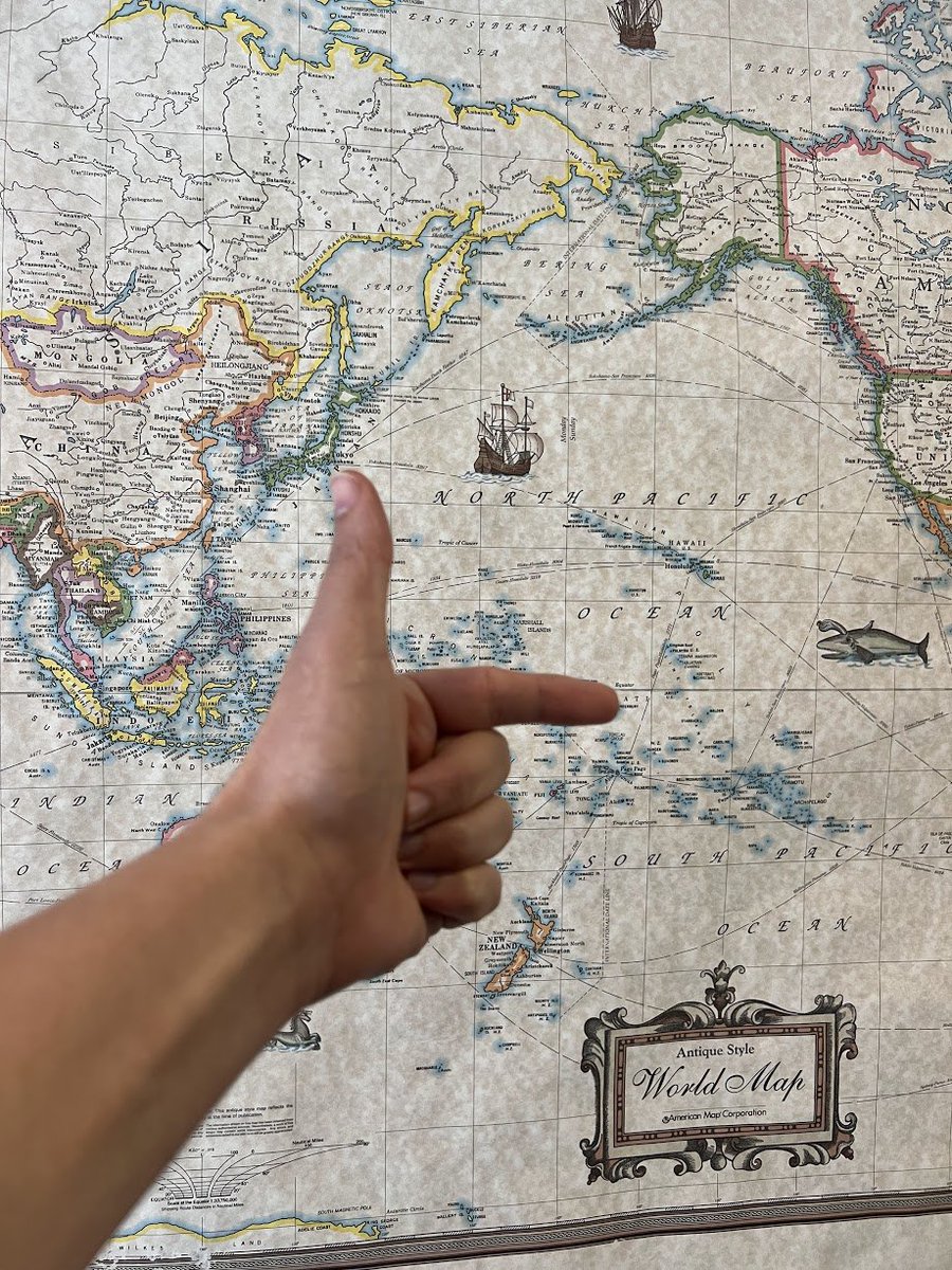 thegeonote's tweet photo. @TerribleMaps Facepalm. I forgot to tell Steve the rule of thumb was with the right hand. https://t.co/5bjSUCAWjG
