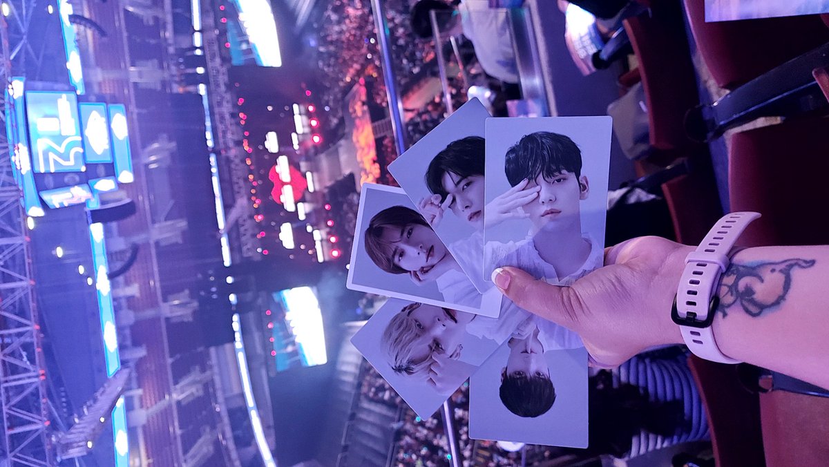 riZeeDeeTan's tweet photo. #TOMORROW_X_TOGETHER_Manila 
#ACTLOVESICKinMANILA_Day1 https://t.co/wabrCZ8Gx4
