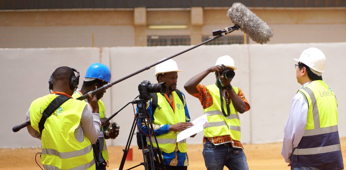 video4positive's tweet photo. [🎥] Retour sur l'un de nos moments de tournage
#agencedecommunication #videoproduction  #equipe #videopositive https://t.co/CM6X5M7XM4