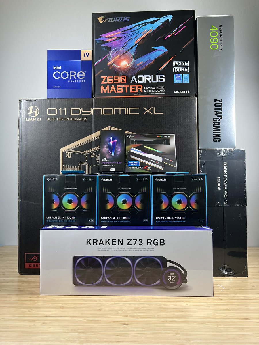 ForgedPCs's tweet photo. Happy Thursday!

Today we're building this MONSTER featuring the @intel i9 13900k and the @ZOTAC_USA @NVIDIAGeForce 4090 Trinity OC combined with a @GIGABYTEUSA Z690 Aorus Master in a @GlobalLianli O11 Dynamic XL!

Check it out! https://t.co/bKRbZAFZ2j