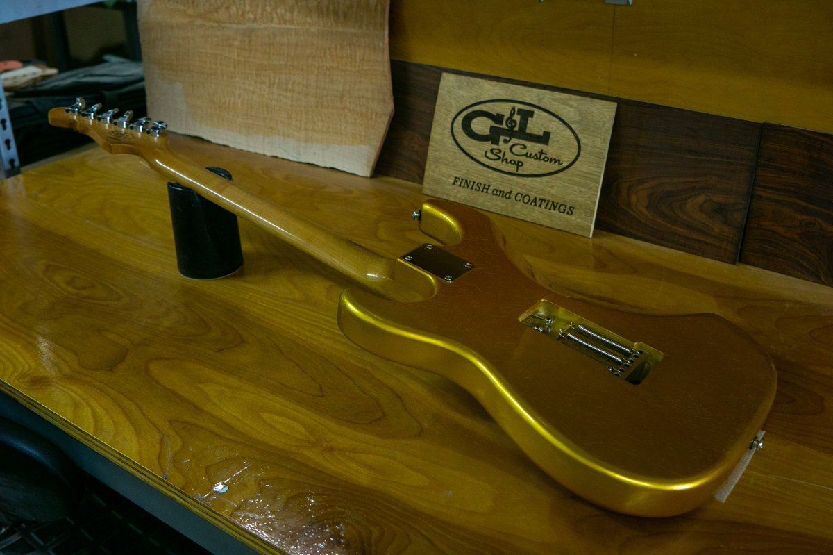 GandLGuitars's tweet photo. Here’s a Custom Shop Legacy in Light Aged Yukon Gold over Basswood, Light Aged Quarter Sawn Gloss finished neck, 3-ply parchment pickguard and an MFD S•500 pickup in the bridge position.
#glguitars #leofender #clfresearch #glguitarscustomshop #mfdpickups #guitar #LegacyGuitar https://t.co/NVFMAxLKs9