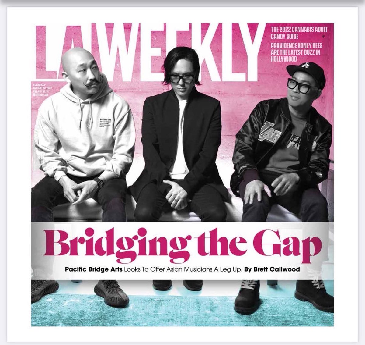 🙏 <a href="/LAWeekly/">LA Weekly</a> featuring #pacificbridgearts 

laweekly.com/bridging-the-g…