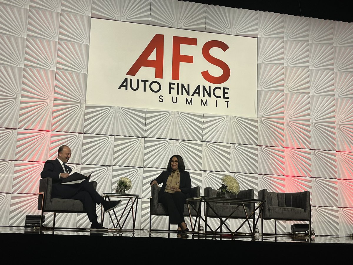 AutoFinanceNews's tweet photo. Wells Fargo Head of Auto Tanya Sanders kicks off the Auto Finance Summit this morning with a fireside chat #AFSummit22 https://t.co/97meuiEDRq
