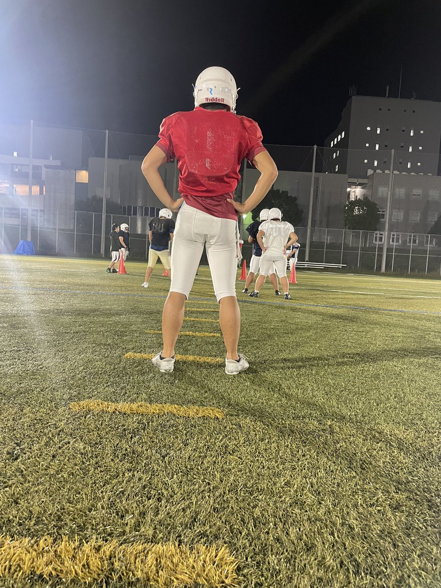 こんばんは❕流通科学大学Voyagersです！
今日は次戦、11/5 vs大阪学院大学 に向けて、offense、Defenseの確認をしました！11/5に向けて全力で頑張ります！