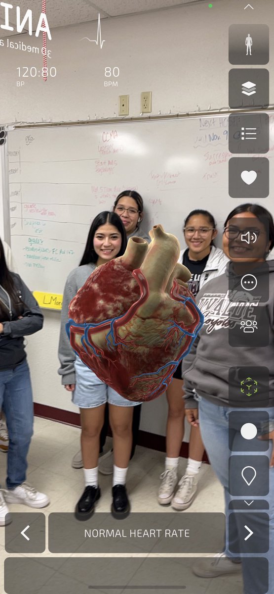 laurenmorgan51's tweet image. Today, students are learning how to take notes digitally and use apps with augmented reality!