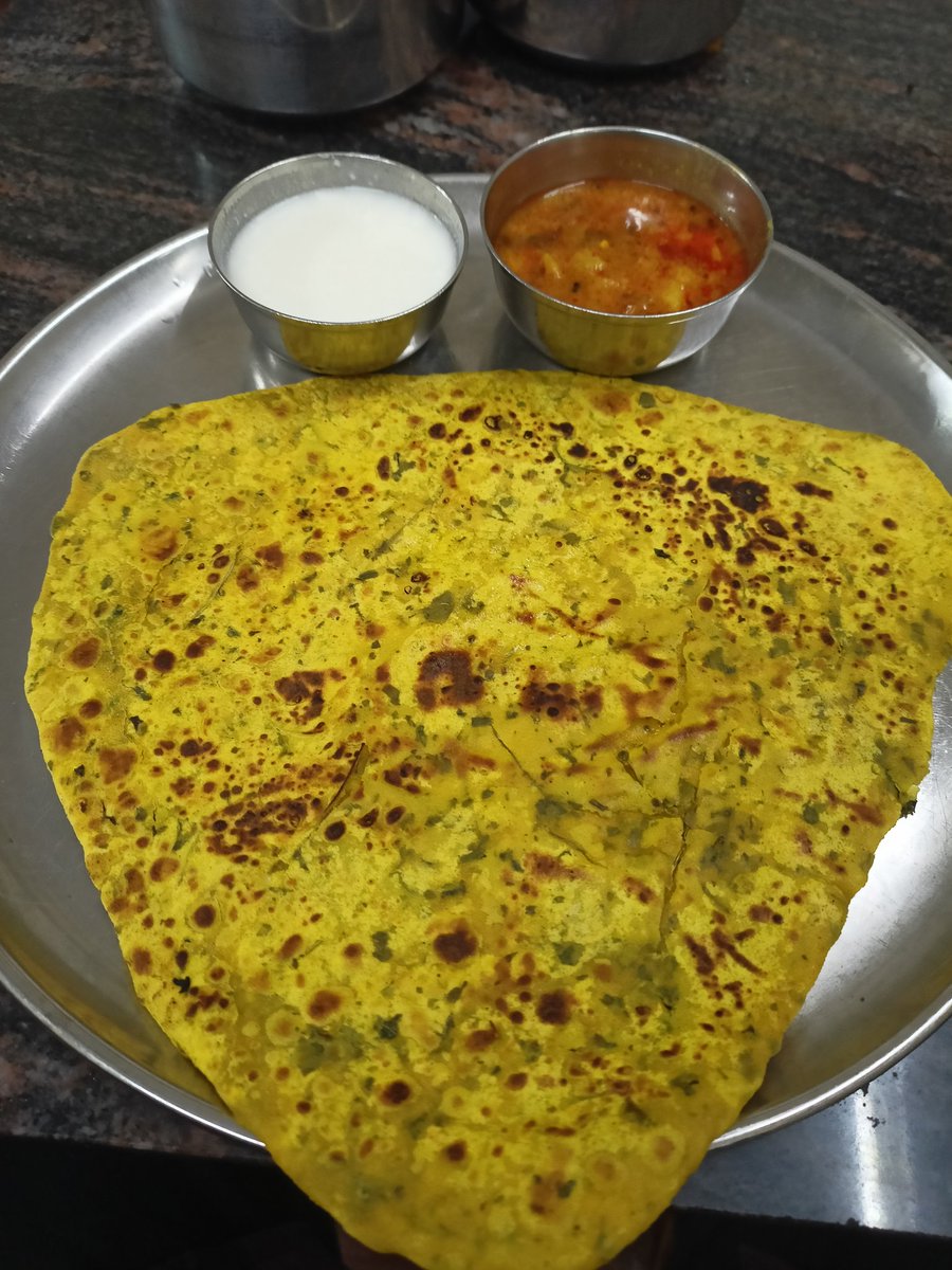 vincimax's tweet photo. If you are craving for Ghar ka Khaana - North Indian style, especially Rajasthani style in Thrissur, check this place out. Simple, no fuss tasty food, light on the wallet. #Food #Thrissur #TeamParatha #EatGoodFood https://t.co/K4v9WmlfTq