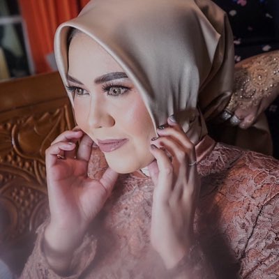 merlindanurf's tweet photo. #FotoProfilBaru https://t.co/UFgan298FT