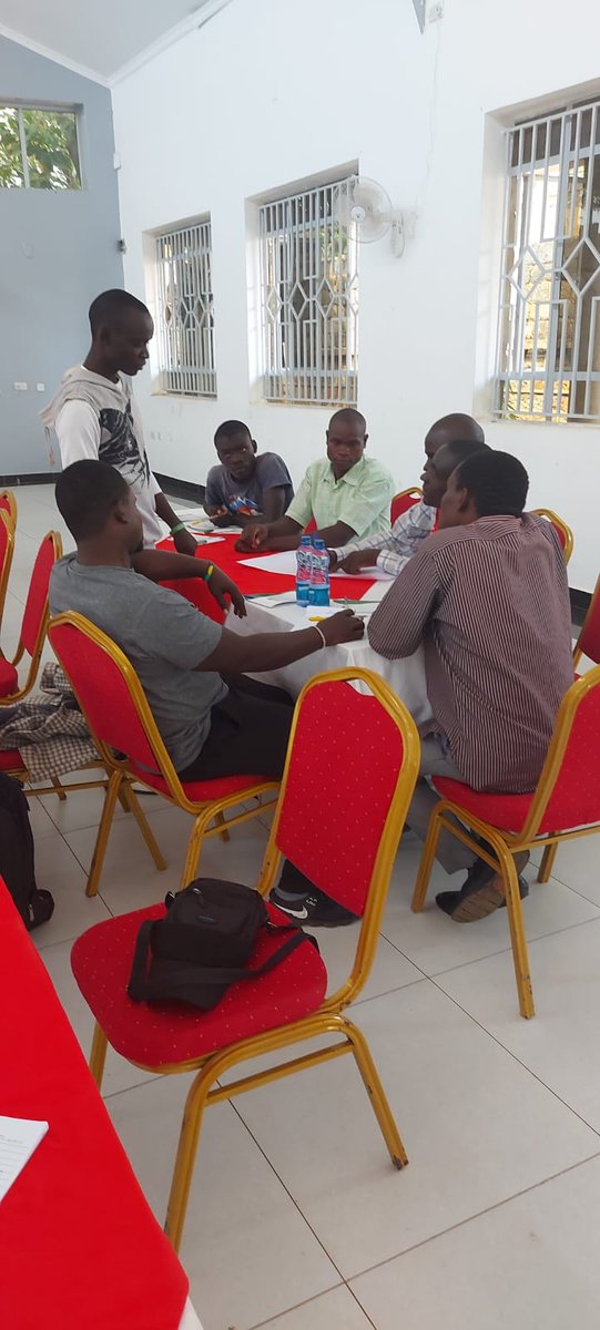 PamojaFT's tweet photo. 1/2. Unemployment remains one of the major challenges in Kenya. Today we held a Business Management Finance and soft skills training for our upskillers  cohort 3 on boarded on the Skills for jobs project at Good Samaritan Hotel in Kisumu. https://t.co/Hj4osW2LUf