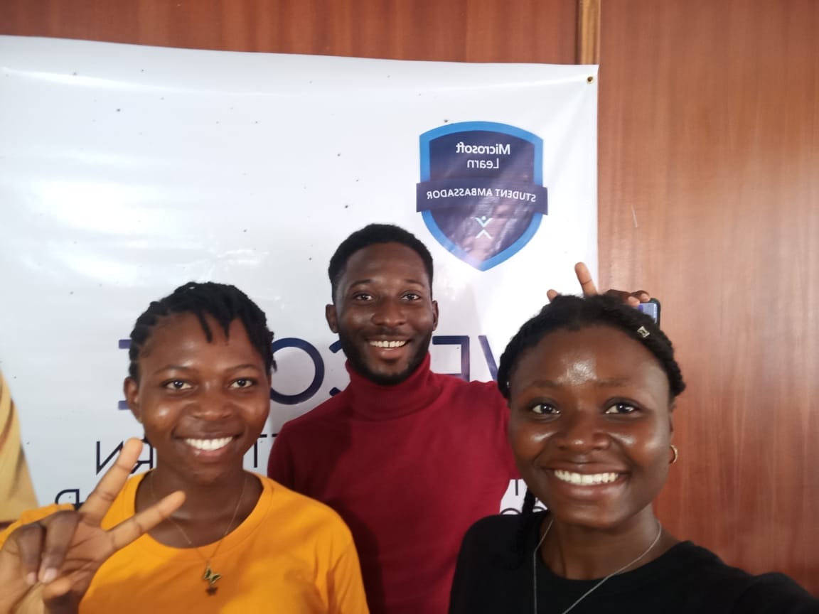 AdemoyeDaniel's tweet photo. Today's Microsoft learn student ambassador's meet up was lit. We had interactive sessions which included tech career talks,a Kahoot session, questions and answers and a whole lot more.
@Microsoft
#MLSANG
#MLSAEKSU
#MLSAEKITI
@mlsa_eksu https://t.co/tZBF7GstRG