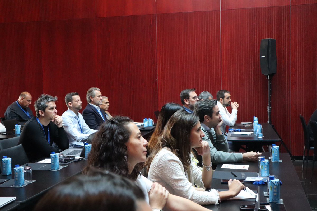 preditecirm's tweet photo. Segundo día del IX Foro de Fiabilidad y Mantenimiento Predictivo en la industria 4.0 🎓👥🏭 Gracias a nuestros ponentes Francisco Lamas de la @Armada_esp y Eduardo García de @FordSpain y a todos los que habéis venido a vernos 😊👏🏼 ha sido un gusto recibiros!!! #9foro #industria40 https://t.co/o2FqZ23C4b