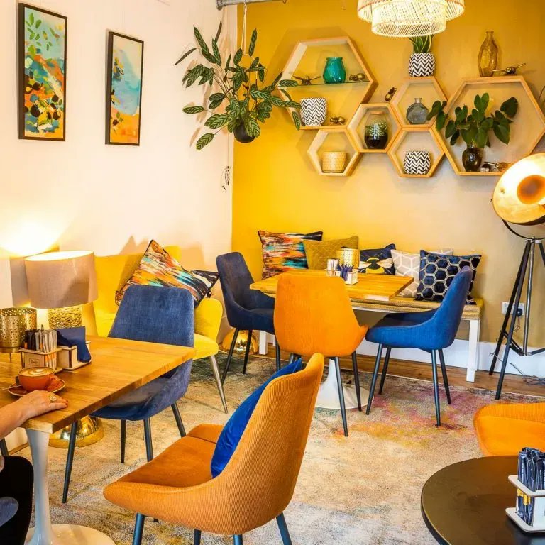 HiveHubs tweet media