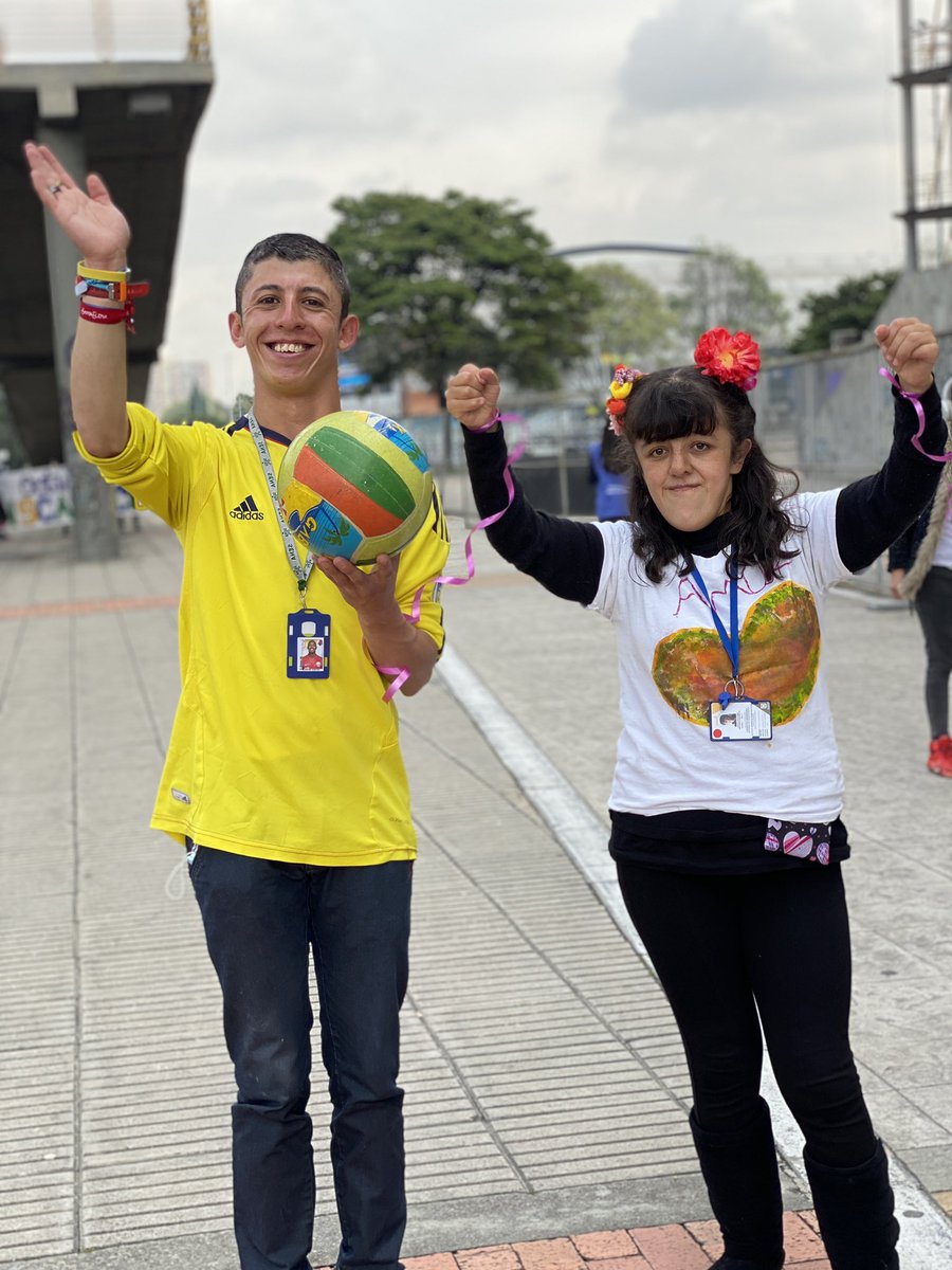 IntegracionBUT's tweet photo. ¡Es la hora! La Antorcha 🔥Olímpica llega al Movistar Arena📍
 #Teusaquillo da  inicio a nuestras Olimpiadas Accesibles e Incluyendes 2022🫶
🏀🎨🎼Es momento  que sus habilidades deportivas, actividades lúdicas, culturales y productivas brillen✨ #MovilizatePorLaInclusión https://t.co/45ykdaZl9o