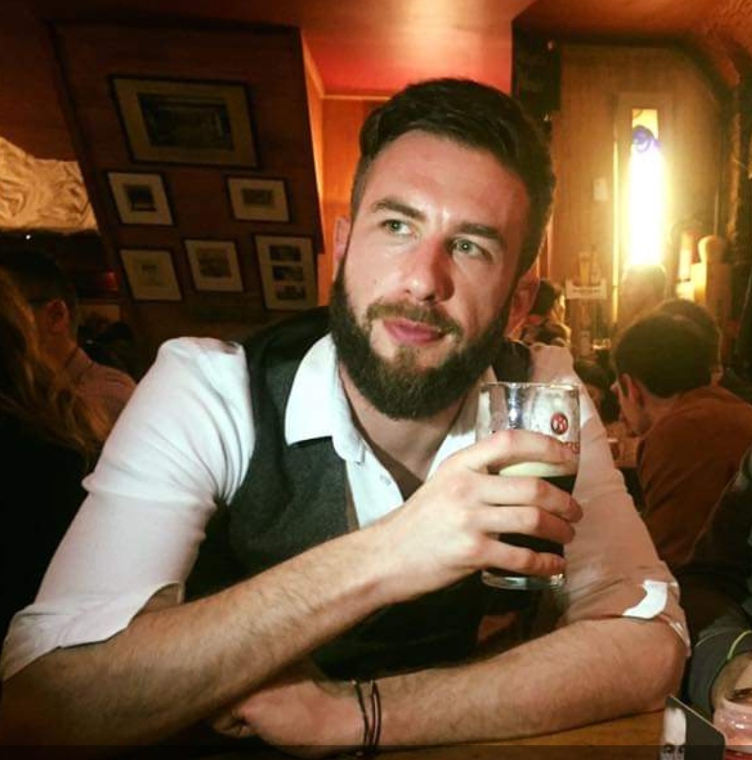 Wearing the annual quasi jazz/blues hat this weekend #corkjazzfestival - Sunday 12.30 -14.30 &amp; Monday 13.30 to 15.30 at <a href="/RiverleeHotel/">The River Lee</a> &amp; will be joining my sublime friend @laoiseleahymusic <a href="/CorkOperaHouse/">Cork Opera House</a> Monday evening - #bluesnotes