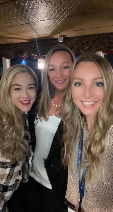 JacarusoInc's tweet photo. About last night...
Our Senior Sales Director, Cheryl, kicking off the @AAHOA HerOwnership Conference welcome reception in style with some of our favorite familiar faces.
#jacaruso #aahoa #herownership #womeninhospitality #hotelsales #remotehotelsales https://t.co/QV5ZI4qh6m