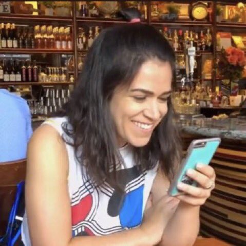 beth 🍑 on Twitter: " thread of gretson social media aus because there