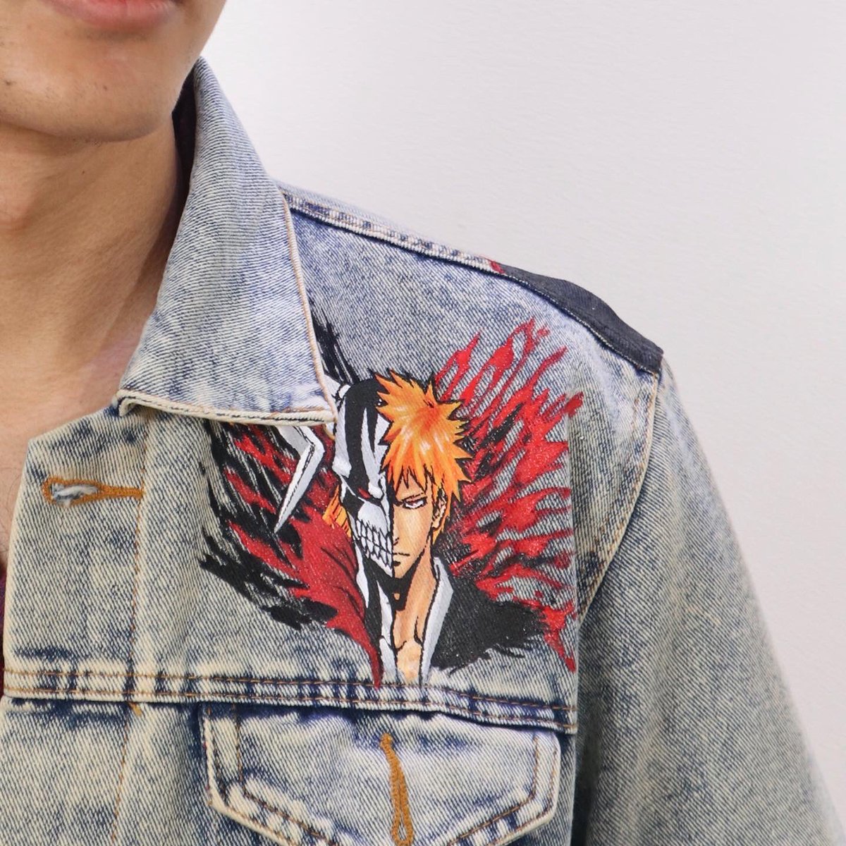 Handpainted denim jacket - Vasto Lorde Ichigo 💀🗡🔥
.
DM for details or order 📩
#customjacket #ichigo #bleach