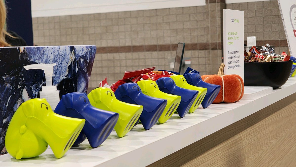 CiscoSecure's tweet image. We&apos;re ready for another great day at @educause Annual Conference! 

Come speak with our #security experts, watch one of our demos (&amp;amp; grab a snorty 🐷 😉) at Cisco Secure booth #202: cs.co/6012MUvf6

 #EDU22 #CyberMonth