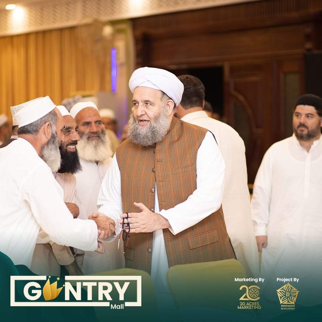 CityRealator's tweet photo. Thankyou Dr. Noor Ul Haq Qadri  |   Kamran Bangash | for honouring us with your presence on the Launch of Pakistan's first 5 star Smart Serviced Apartments. 

For more details &amp; booking 
Sayed Karim Shah
03339259459

#gentrymall #pirnoorulhaqqadri #KamranKhanBangash https://t.co/mBJfSAKE8i