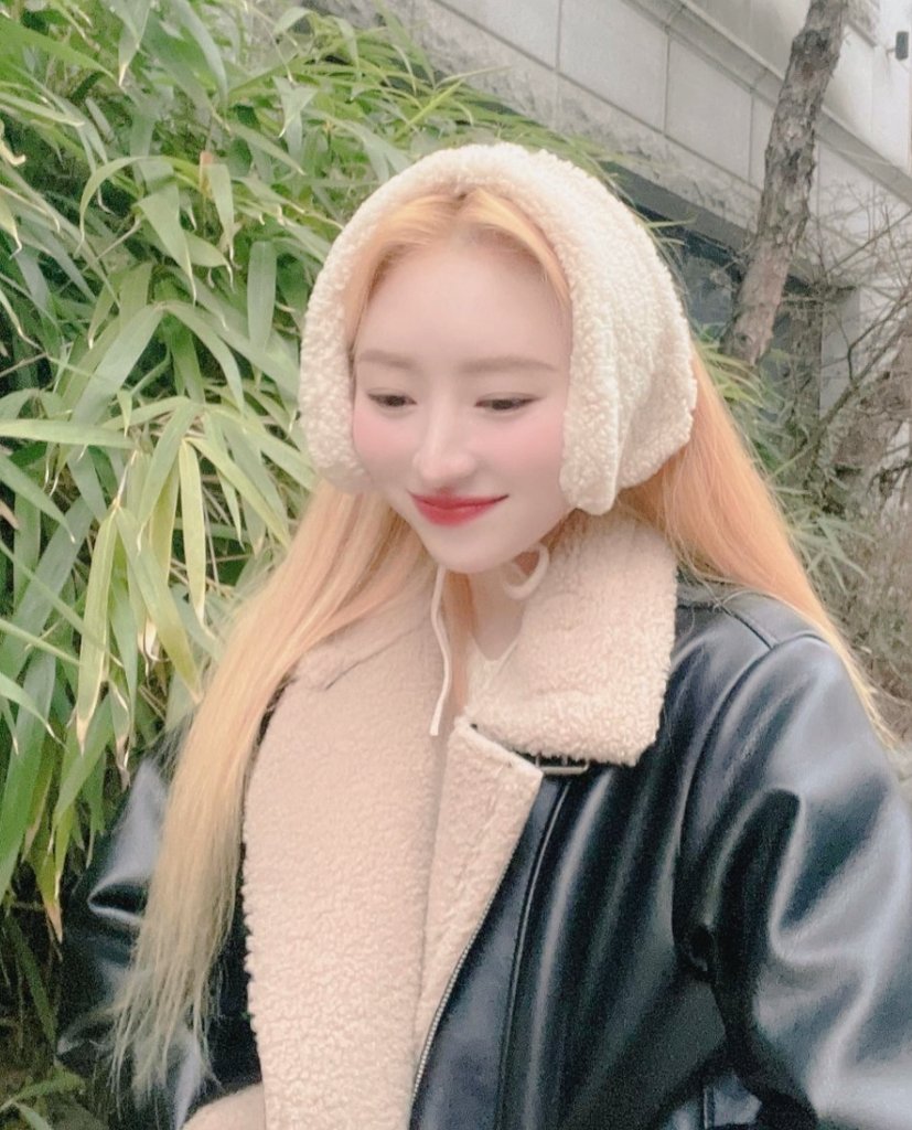 kitsaehelen's tweet photo. (D5)

#SuA is here to remind u to vote ☺️
#MAMAVOTE #dreamcatcher https://t.co/3IaD1E8Jue