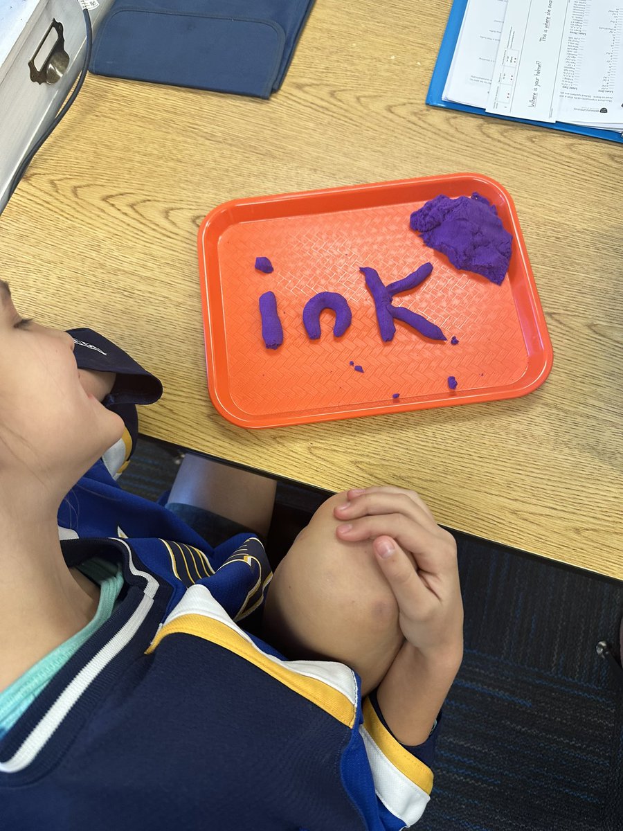 4th graders wanted to try kinetic sand for the auditory drill.  It didn’t work like the magic sand but they had fun “building” the sounds. ❤️ #phonicsfirst #brainspring #auditorydrill #WeAreRockwood