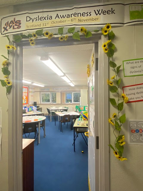 SfLBeeslack's tweet photo. We are looking forward to meeting P7 pupils and parents/carers tonight at the Open Evening! https://t.co/SsIZZYJhw0