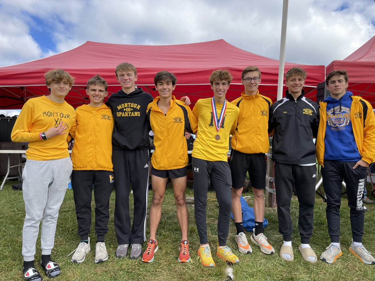 Montour Cross Country tweet media