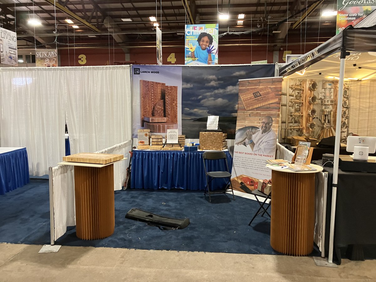 larchendgrain's tweet photo. In the Halifax area this weekend, come visit us at Saltscapes, maybe find a deal. A weekend in the city, there is always fun to be had, especially at Harvest meets the holidays. #saltscapesexpo2022 #lovemylarchwood #madeinnovascotia #handmade #margaree #visitnovascotia https://t.co/3H1sStr6Or