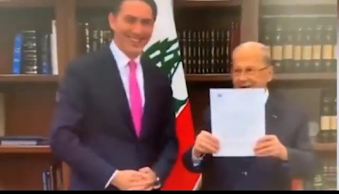 Tontonaoun1's tweet image. ابن ٨٨ سنة دعس على رقاب عملاء و خونة الداخل قبل الخارج و نفذ وعده
#لبنان_بلد_نفطي