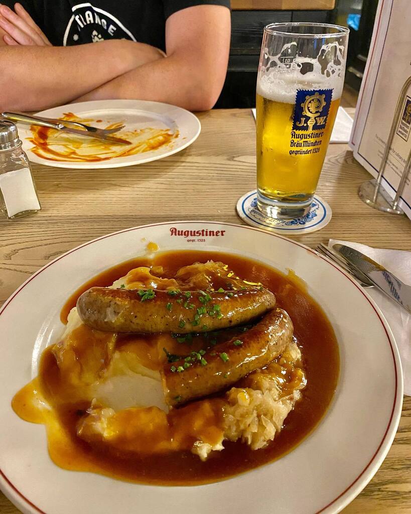AaronDLuke's tweet image. Oktoberfest &amp;amp; sausage &amp;amp; kraut! instagr.am/p/CkOWjXEqNNS/