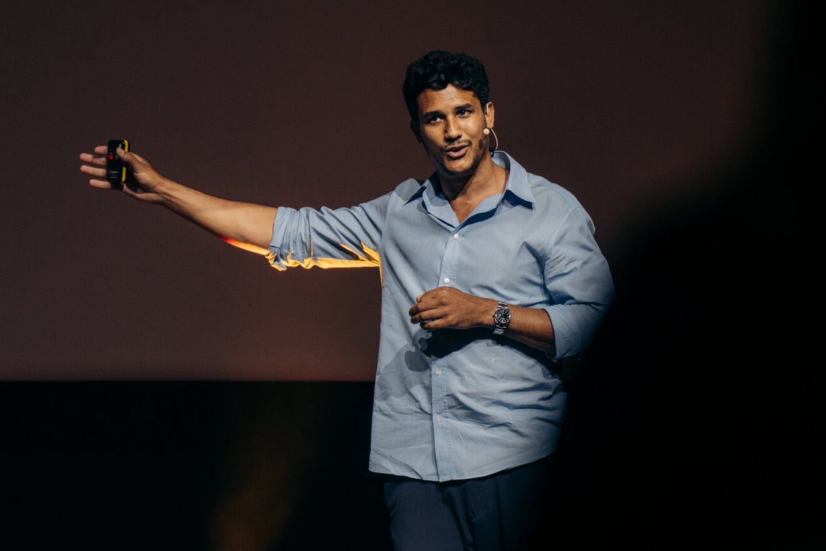 Social Media Summit tweet media