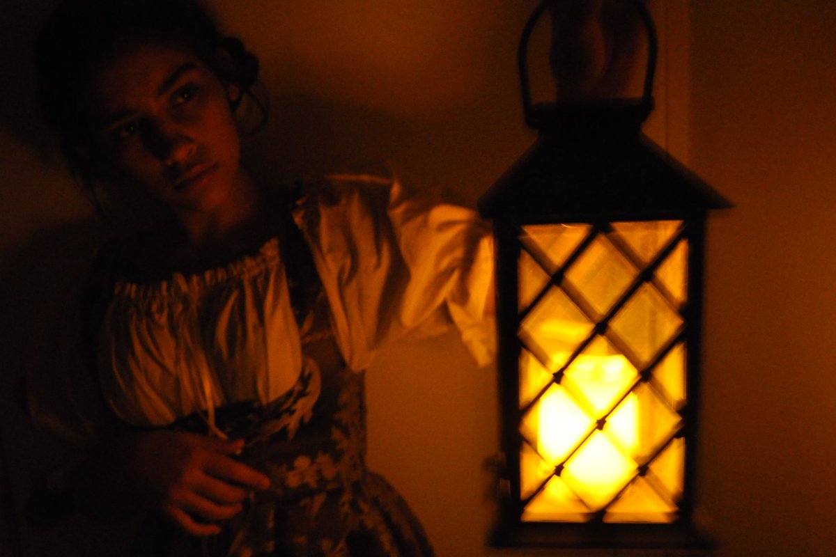 Julianna_Chula1's tweet photo. What hides in the dark? ~ Channeling a different timeframe.
Photos by: Nicole Barrera
#photography #photoshoot #photos #medieval #motivation #lamps #actresslife #actress #model #pose #casting #medievaltimes #princess #lady #brown #childactor https://t.co/rkkIpKN8na
