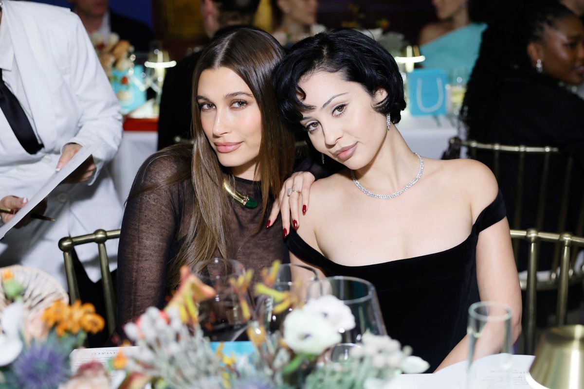 best of alexa demie on Twitter: "Alexa Demie, Hailey Bieber, and Halsey