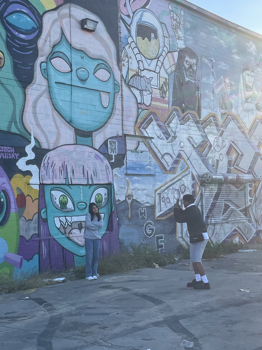 MhsVisual's tweet photo. Today AP Art and AP Art History students went to the Houston Graffiti Park, The @lawndalehouston , the @camhouston , and @MenilCollection - it was AMAZING to discuss different types of art, the audiences and the venues. So proud of our sm- ARTIES!  @AISDFineArts https://t.co/KnwYjbl0uF