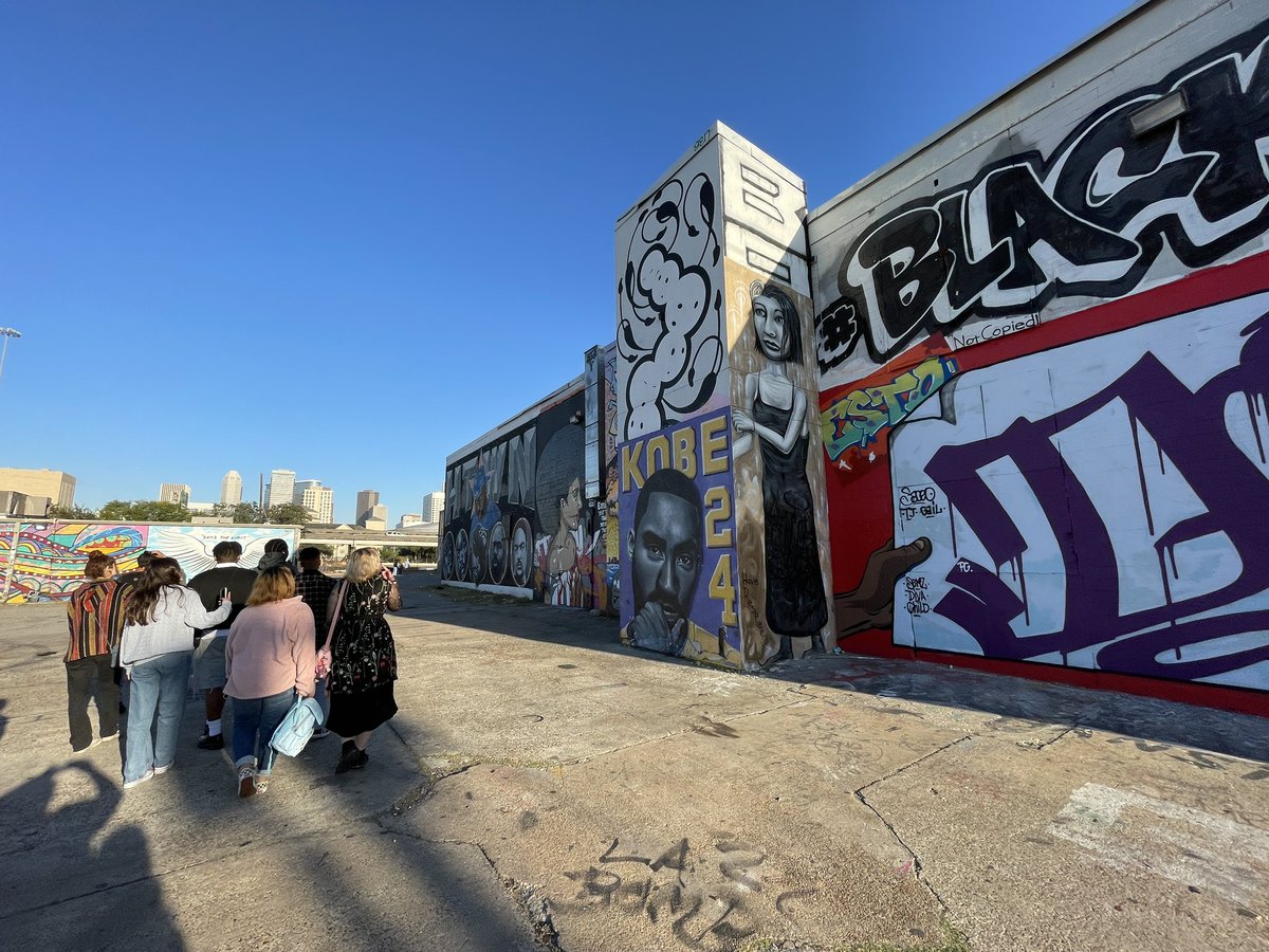 MhsVisual's tweet photo. Today AP Art and AP Art History students went to the Houston Graffiti Park, The @lawndalehouston , the @camhouston , and @MenilCollection - it was AMAZING to discuss different types of art, the audiences and the venues. So proud of our sm- ARTIES!  @AISDFineArts https://t.co/KnwYjbl0uF