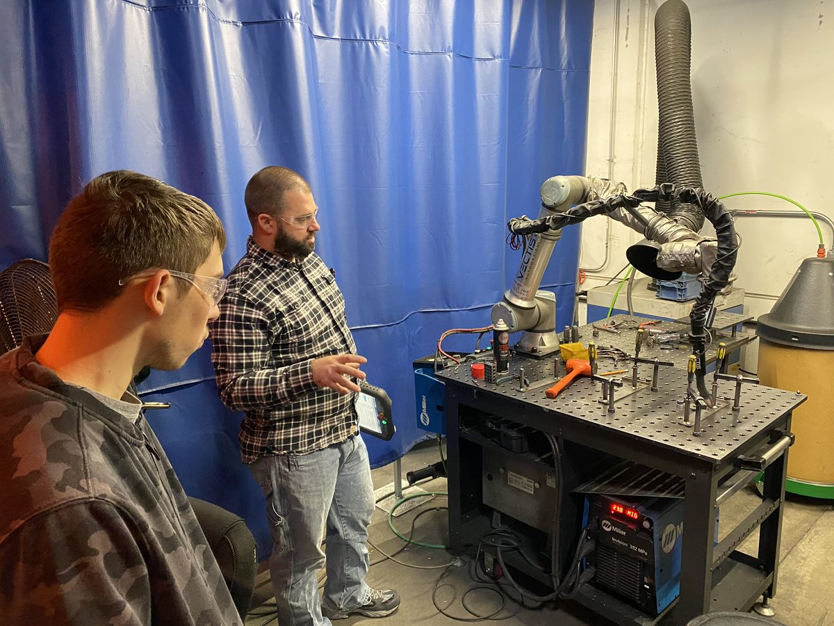 .@Grayslake127 students toured @LaserPrecision_ as one of our final manufacturing month events. Students were shown how to apply skills learned in welding  & engineering classes at the job site. @D127GetsReal @GrayslakeNorth @Grayslake_Rams #ManufacturingMonth #welding @doddo730