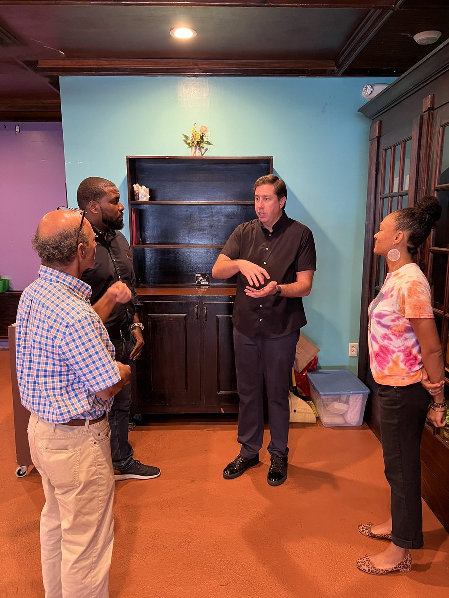 Welcoming our judges to the venue! 🚀

#StartupBattleUSVI