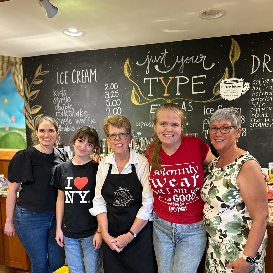 ReadBetweenTheLynes tweet media