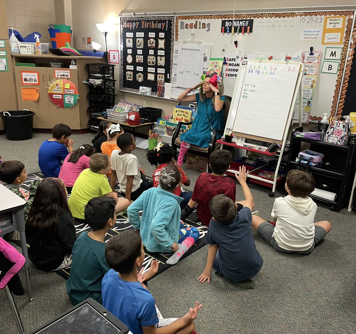 jess_longoria's tweet photo. Love getting to see @HumbleISD_ESE teachers in action! From workstations to mental images to predictions, these teachers truly are amazing! @hddaugherty1 @CherylH0613 @ginaepalermo @Reed_ESE @MissKVanSickle https://t.co/AVUHYEhvLf