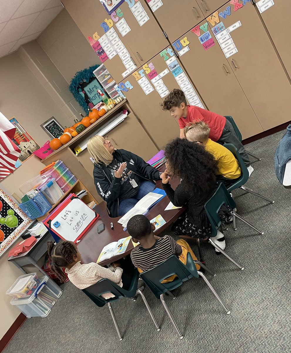 Love getting to see <a href="/HumbleISD_ESE/">Eagle Springs Elem</a> teachers in action! From workstations to mental images to predictions, these teachers truly are amazing! <a href="/hddaugherty1/">Heather Daugherty</a> <a href="/CherylH0613/">Cheryl Harper</a> <a href="/ginaepalermo/">Gina Palermo</a> @Reed_ESE <a href="/MissKVanSickle/">kelsey vansickle</a>