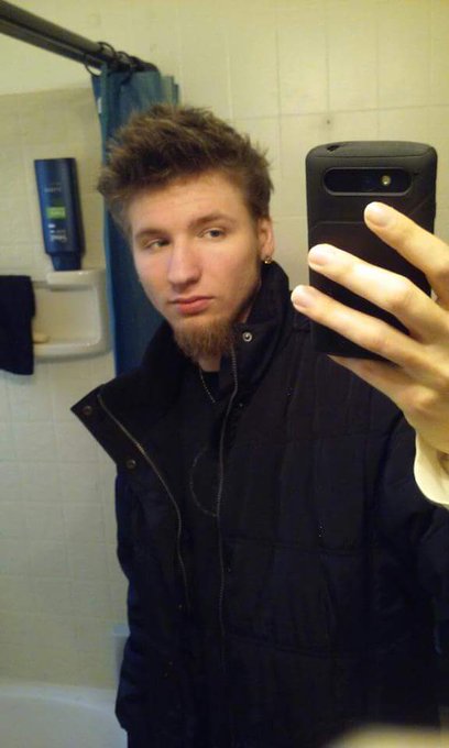 Just wanted to upload some old pictures from high school https://t.co/LLrFd5eKZh<a href="/tag/crossdressing"class="tags"><span>#crossdressing</span></a><a href="/tag/femboy"class="tags"><span>#femboy</span></a>