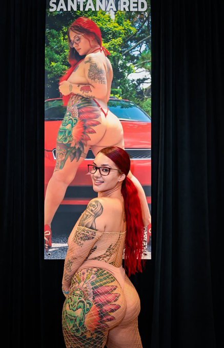 Front and back  Thank you to my amazing photographers @VisualsByPrince and @DesireMediaGrp https://t