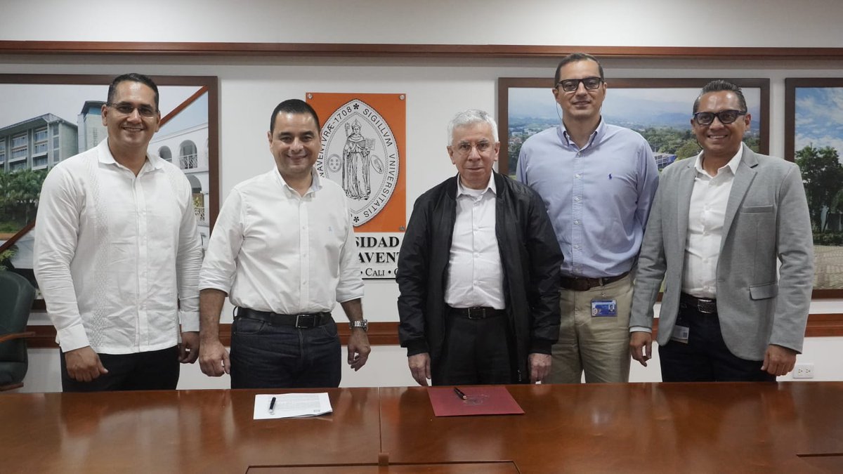 SENA_RValle's tweet photo. El fin de esta Alianza entre el @SENA_RValle, y la @USBCali, será el aunar esfuerzos con el fin de obtener beneficios mutuos en programas de formación, emprendimiento y empresarismo, mediante mecanismos que permitan y promuevan diferentes fuentes de financiación y cooperación. https://t.co/2jvbyhwNqC