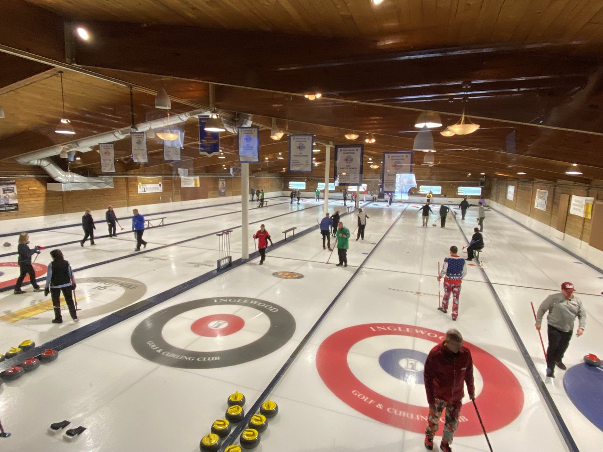 Golf_Inglewood's tweet image. The 3rd Annual Grey Cup Bonspiel is 3 weeks away. Here are a few throwbacks from last year's event. If you haven't done so, be sure to register today. All skill levels welcome to play in this super fun event 🥌🏈

#calgarycurling #curlingbonspiel #absurling #greycup Inglewoodgcc