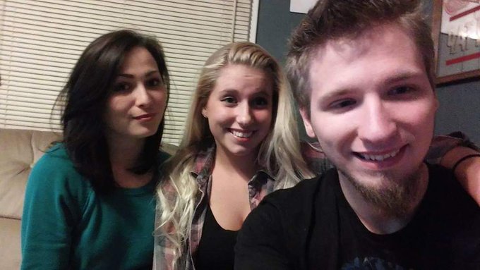 Some more pictures from high school lol https://t.co/VODwVI5PuQ<a href="/tag/crossdressing"class="tags"><span>#crossdressing</span></a><a href="/tag/femboy"class="tags"><span>#femboy</span></a>